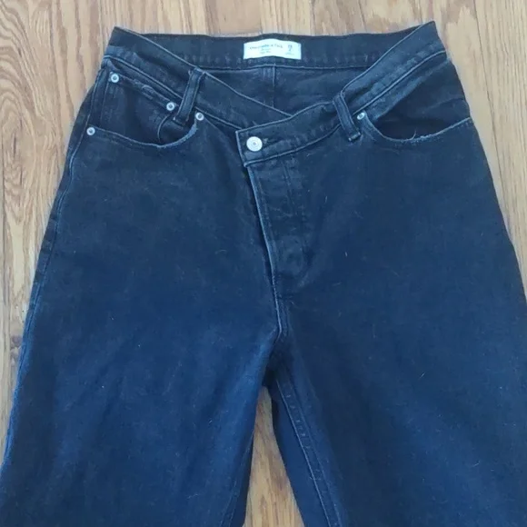 Abercrombie & Fitch Black Straight Leg Jeans Size 28/6L - Picture 4 of 11